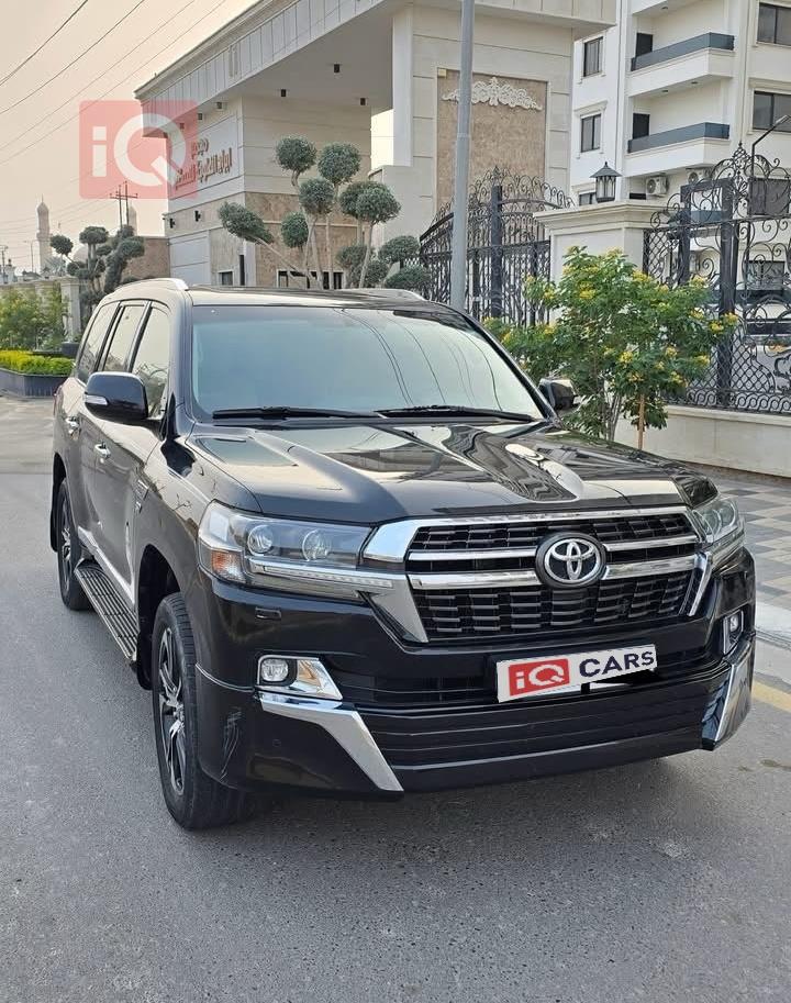 تويوتا لاندكروزر